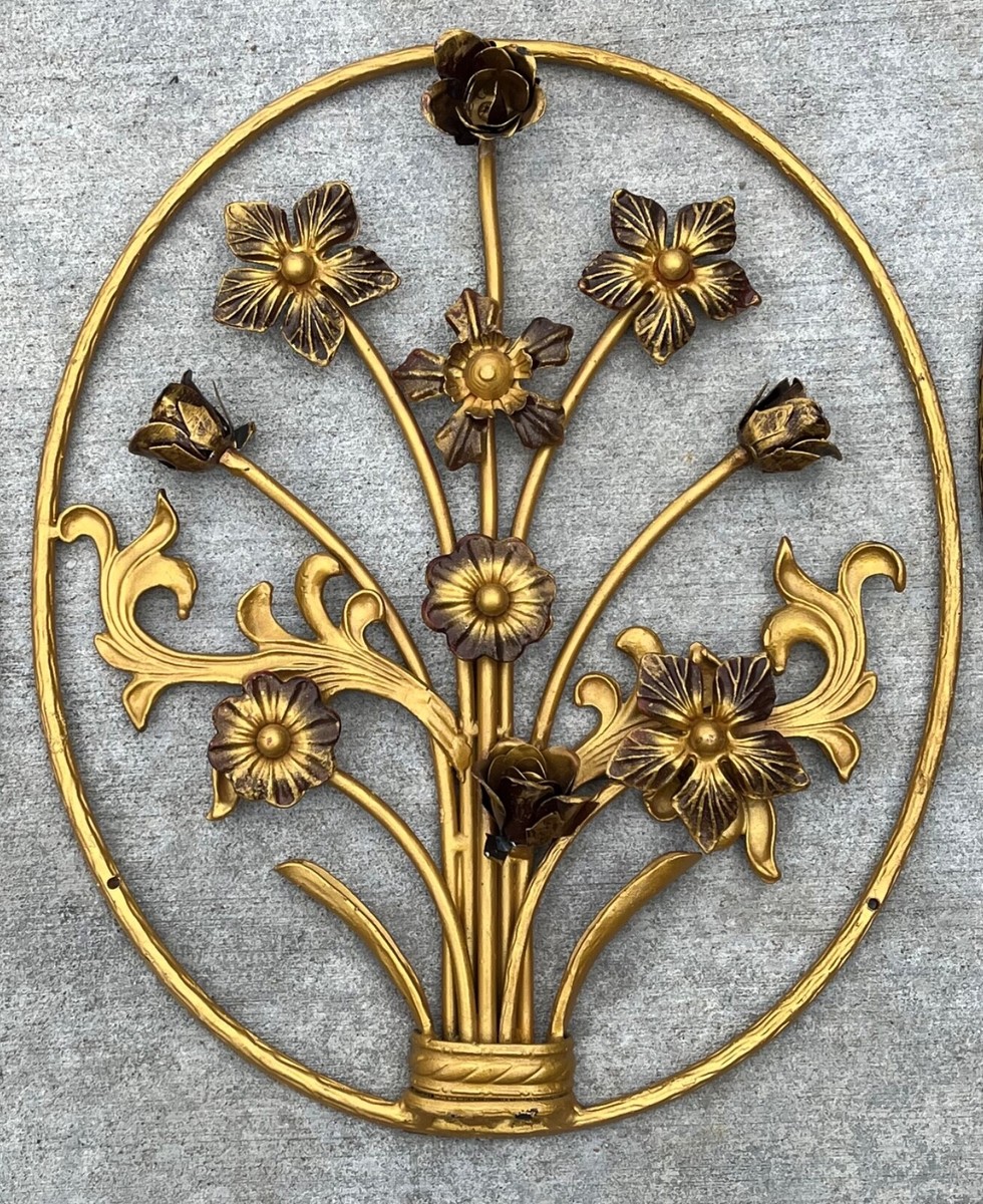 Metal Gate Wall Decor