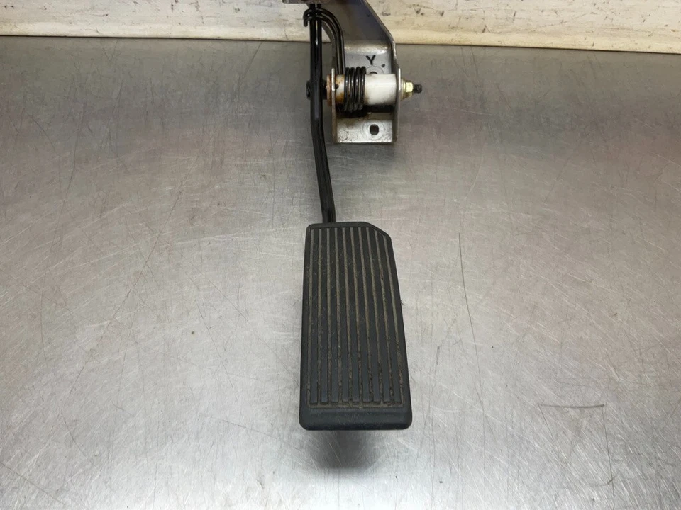 Infiniti V35 G35 2003 juego de pedales manuales OEM 23BCEFI Foto 3 de 4