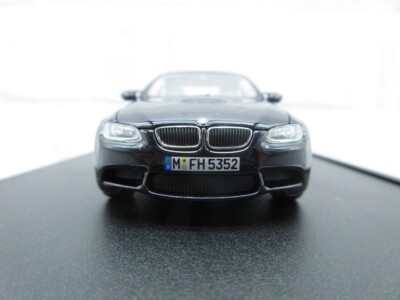 BMW M3 ミニカー 1/43ブラック 1:43 BMW M3 Coupe Black Dealer Authentic Model Car Diecast