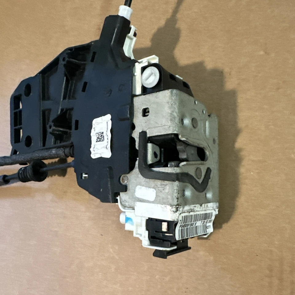 17-22 JEEP 指南针左后驱动侧门锁闩锁致动器原始设备制造商 — 第 4/4 张图片