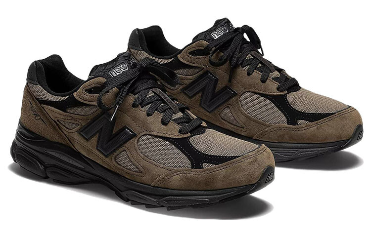Size 5.5 - New Balance 990v3 Made in USA x JJJJound Brown Size 5.5 - New Balance 990v3 Made in USA x JJJJound Brown