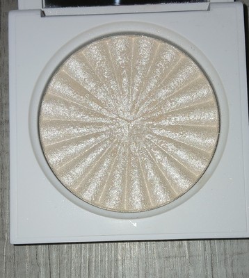 Ofra Nikkie Tutorials Collab Glazed Donut Full Size Highlighter Mirror Compact