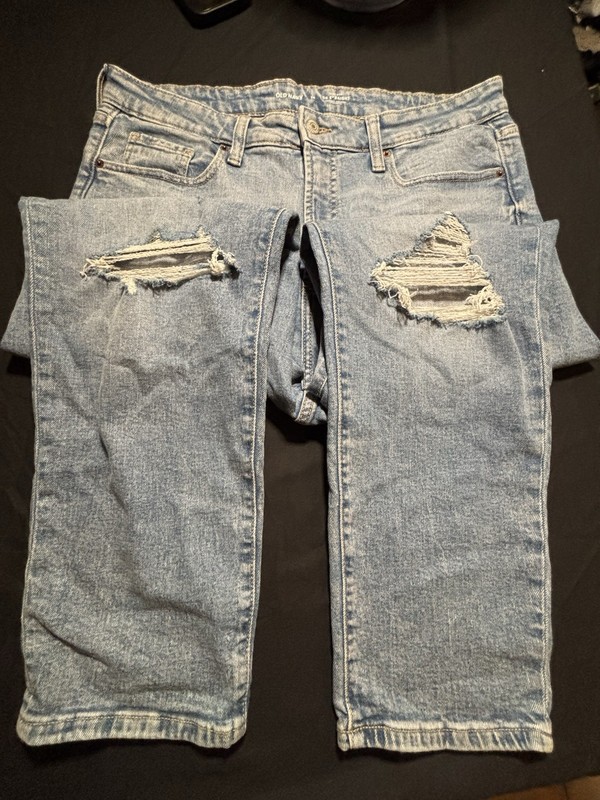     Old Navy Womens 14 OG Straight Ripped Jeans Light Wash Denim