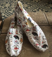 Toms Belmont Holiday Cats Print Light Grey Canvas Slip On Mixed Sizes 8 & 9