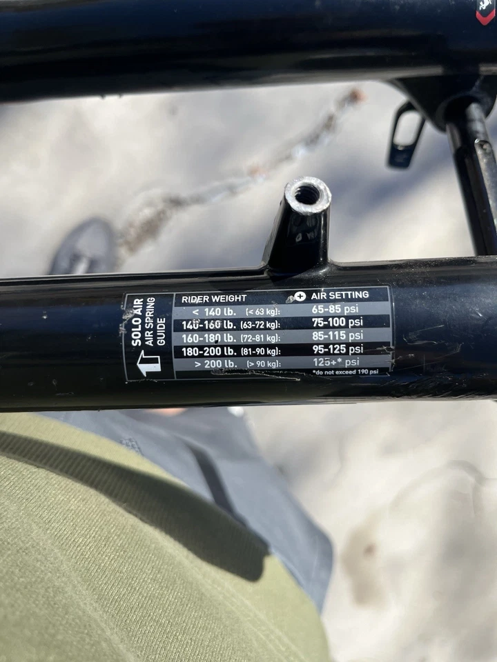 RockShox Revelation Fork 27.5” 150mm - Image 4 of 4