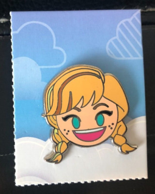 Disney pin 123199 Frozen Emoji Blitz Anna Smiling princess smile eyes open teeth