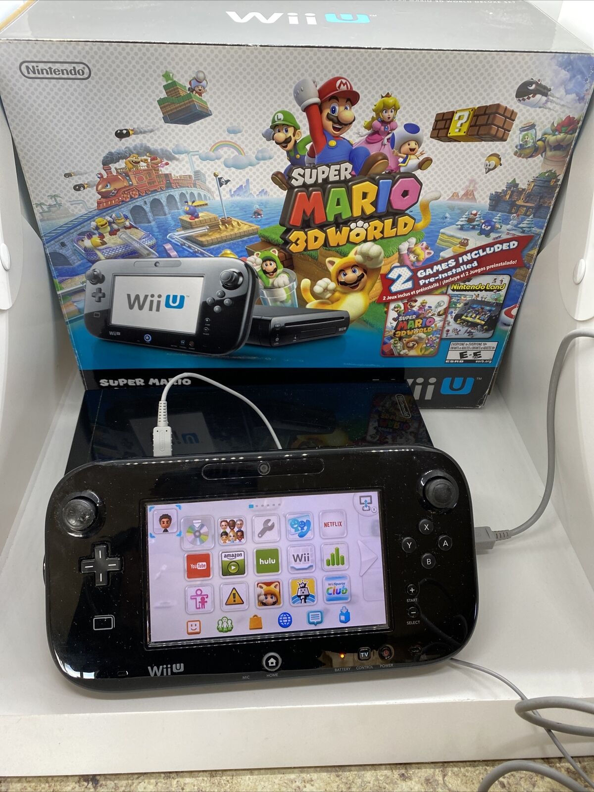 Best Buy: Wii U 32GB Console Super Mario 3D World and Nintendo Land Bundle  Black WUPSKAGF