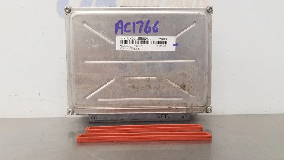 03 MÓDULO DE CONTROL DEL MOTOR CHEVY CORVETTE 5,7 L ECM 12200411 Foto 4 de 4