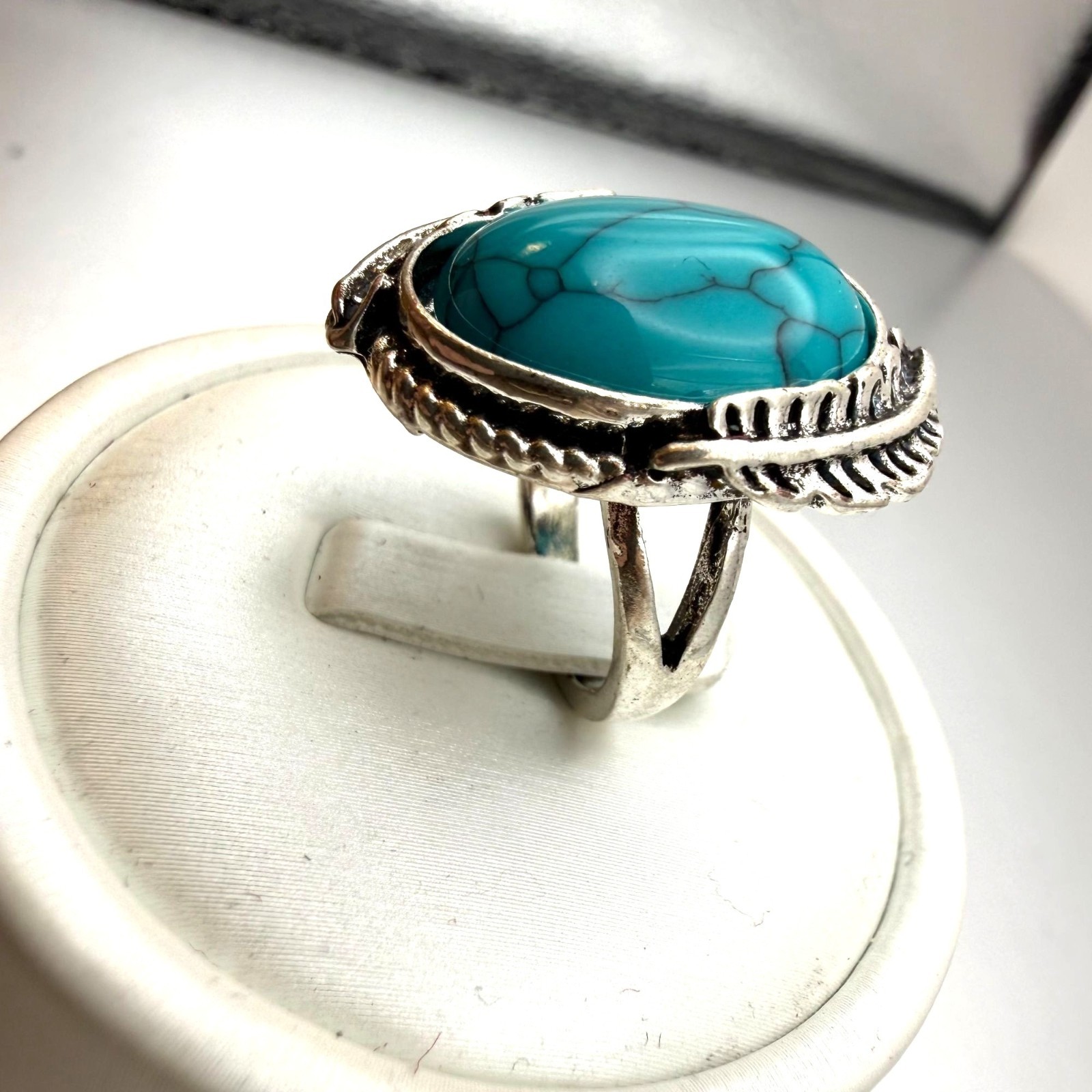Turquoise Look Oval Statement Ring Silver Tone - image 3