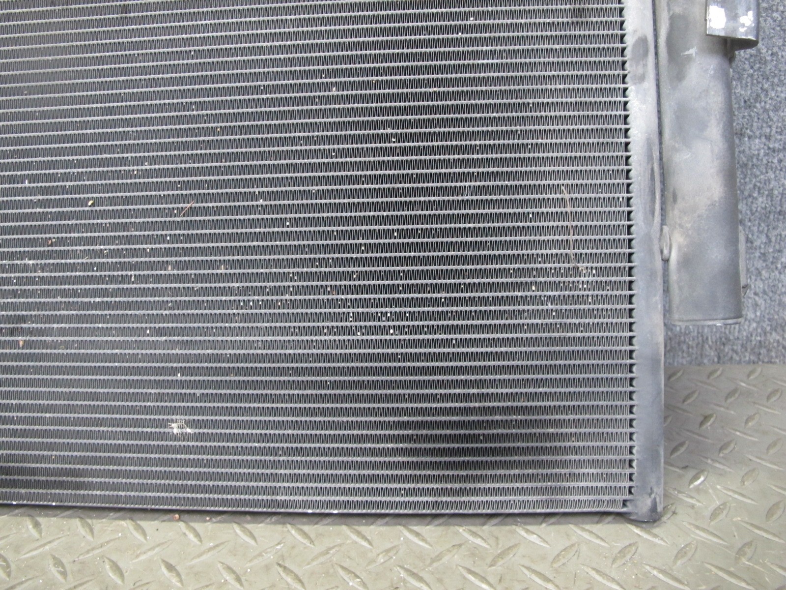 2017-2020 MASERATI LEVANTE M161 A/C AIR CONDITIONING CONDENSER 670009820