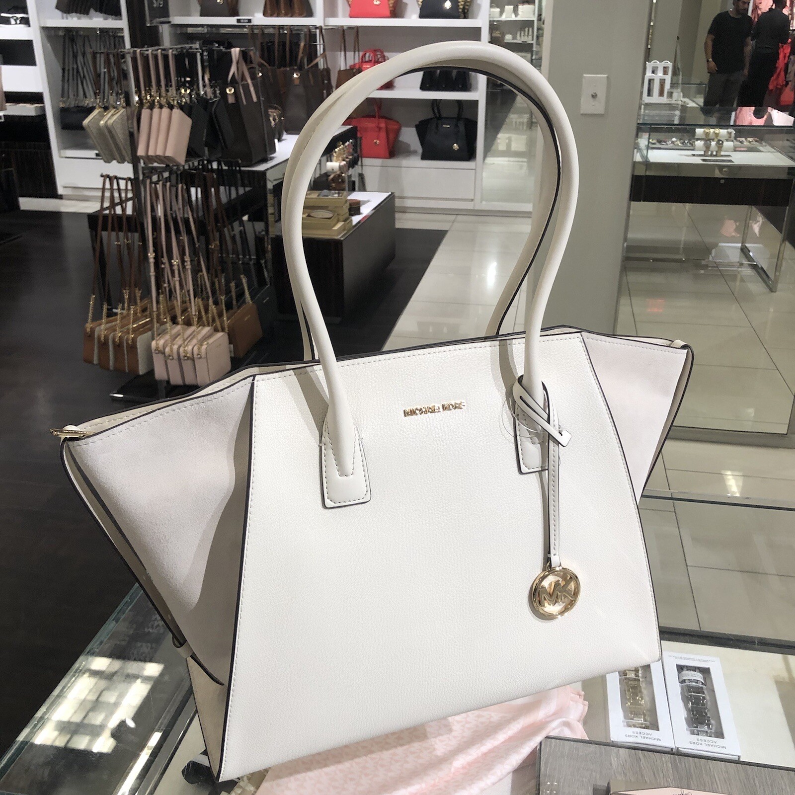 Michael Kors Avril ExtraLarge Leather TopZip Tote Bag Black For Sale