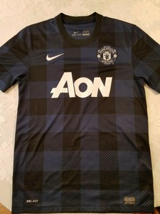 manchester united 2013 away kit