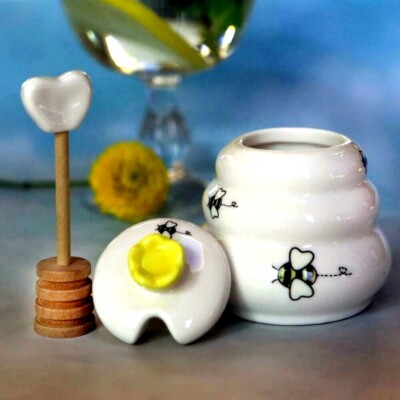 Kate Aspen Honey Pot with Dipper  - Meant to Bee NEW - Bee Hive NIB