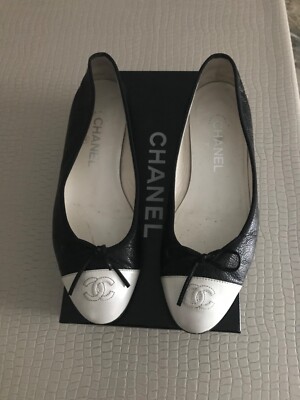 CHANEL BALLERINAS GR. 38,5 italienisch COL. SCHWARZ LEDER KAVIAR