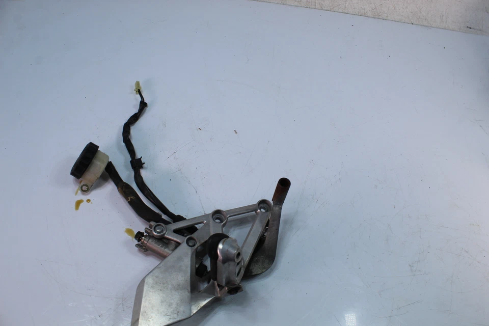 1996 Honda Cbr600f3 cilindro mestre de freio traseiro 43510-mal-601 - Imagem 2 de 4