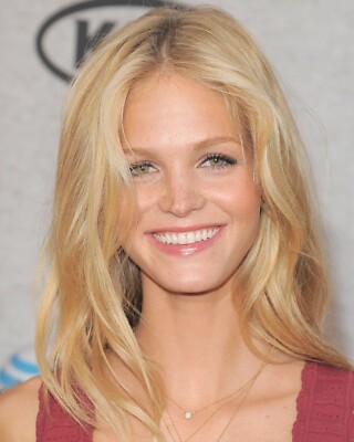 SEXY ERIN HEATHERTON 8x10 PHOTO *