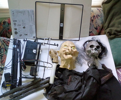 Animated  Lunging Haggard Witch Prop Haunted House Halloween Animatronic AS-IS