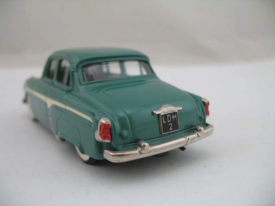 Lansdowne 1:43 Model LD.2: 1957 Vauxhall Cresta E Series, MIB - Image 3 of 4