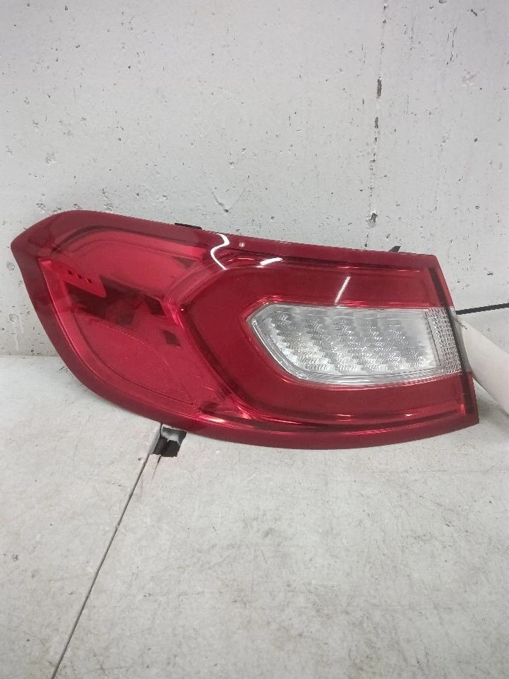 Lincoln MKX 2016 17 18 conductor izquierda izquierda luz trasera lámpara | cuarto montado Foto 3 de 4