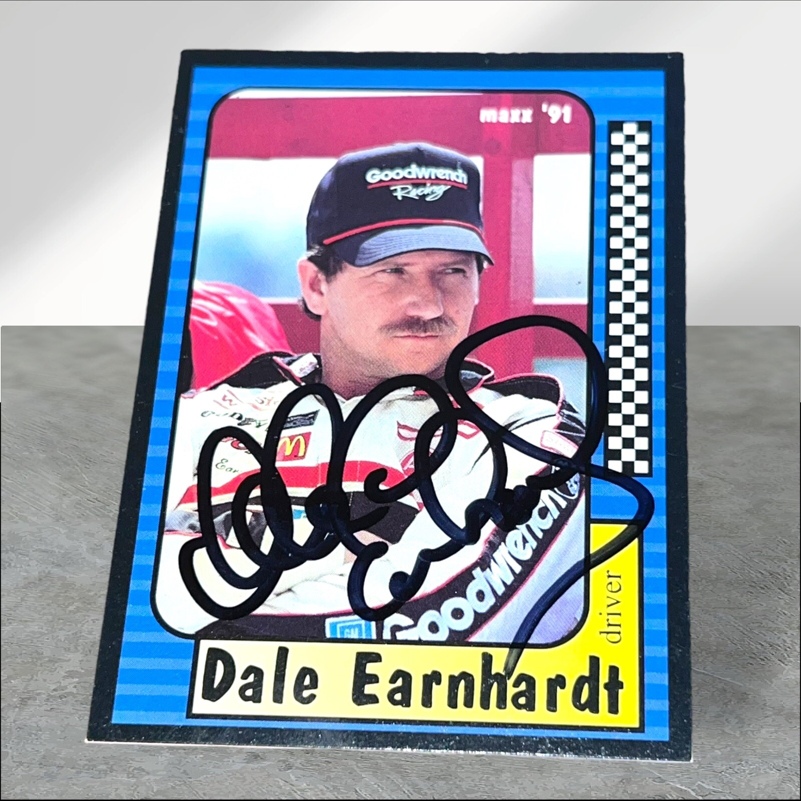Dale Earnhardt 1991 MAXX #3 VINTAGE WINSTON CUP NASCAR HOFer autographed card