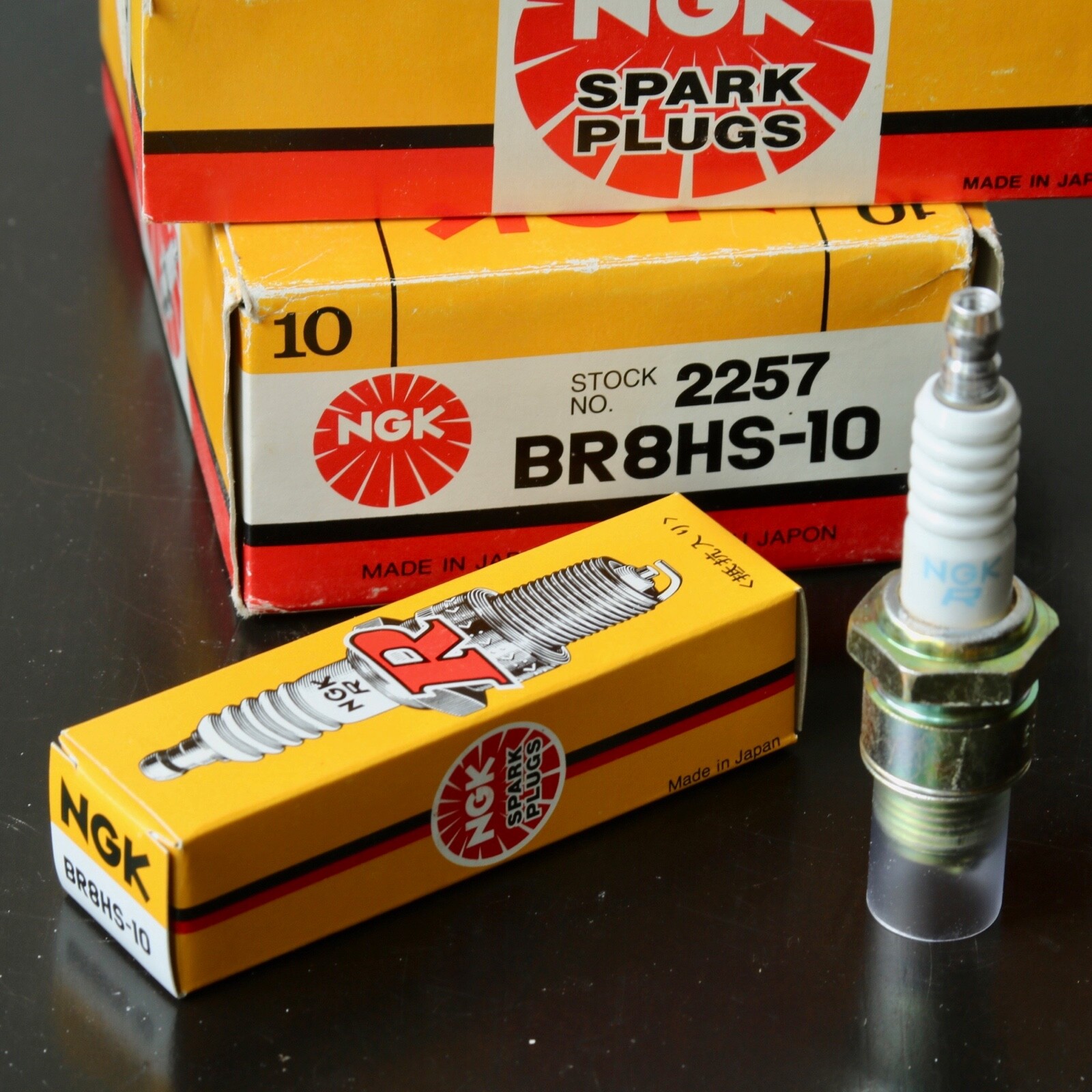 NGK BR8HS - Alternative spark plugs
