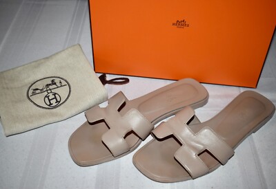 Hermes Tan Cream Leather Oran Size 38 / US 8 Sandals Slides In Box