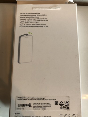 iPhone 14 Pro Silicone Case MagSafe Apple Inc Midnight New Excellent Protection - Photo 7 sur 9