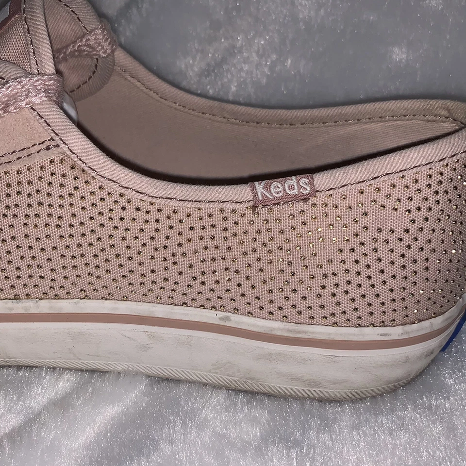 Tenis Keds para mujer 10 rubor rosa gamuza adornado con tachuelas zapatillas planas Foto 3 de 4
