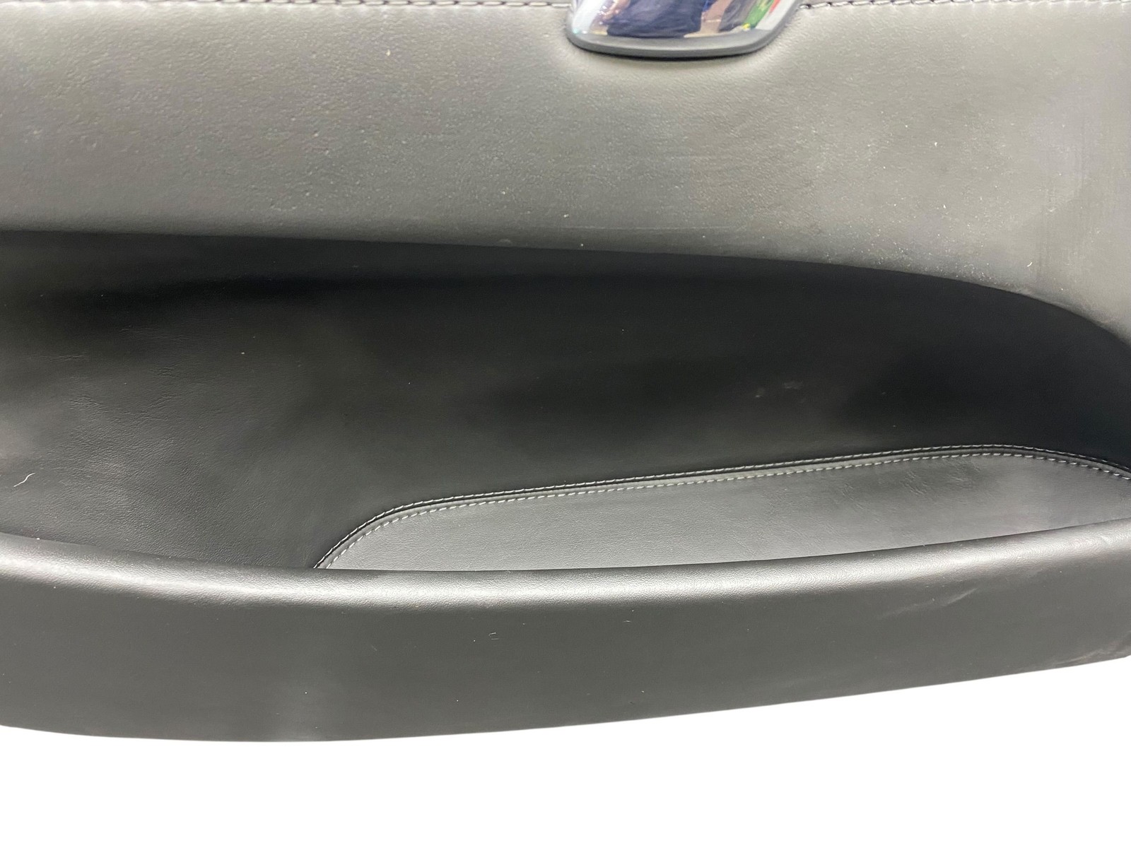 2013-2019 BENTLEY FLYING SPUR 4W 223B REAR LEFT INNER DOOR PANEL | BELUGA (TR01)