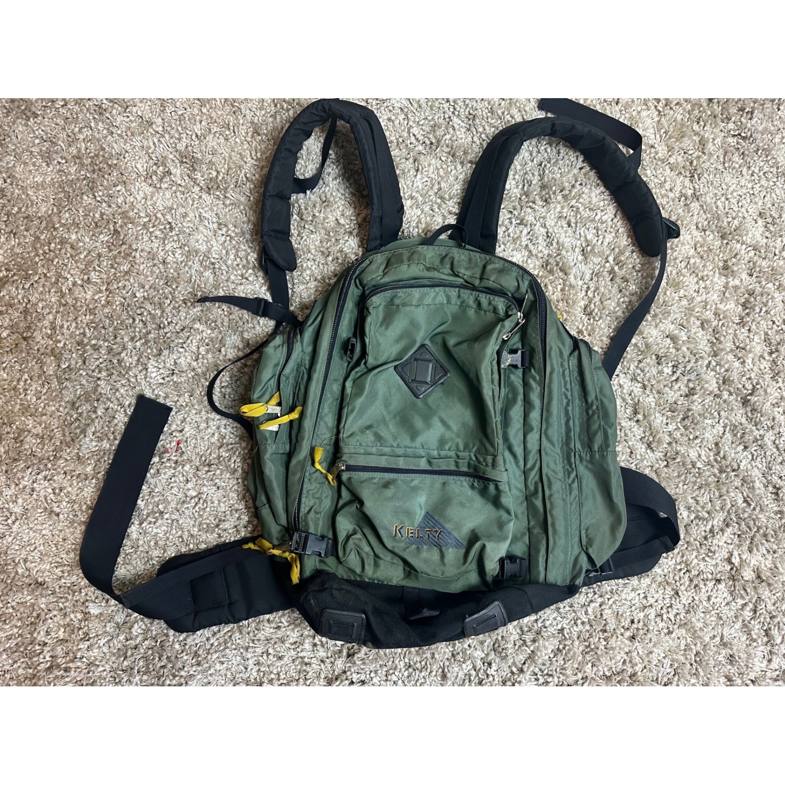 Kelty Vintage Hiking Backpack Green Internal Frame Padded Straps Flaw