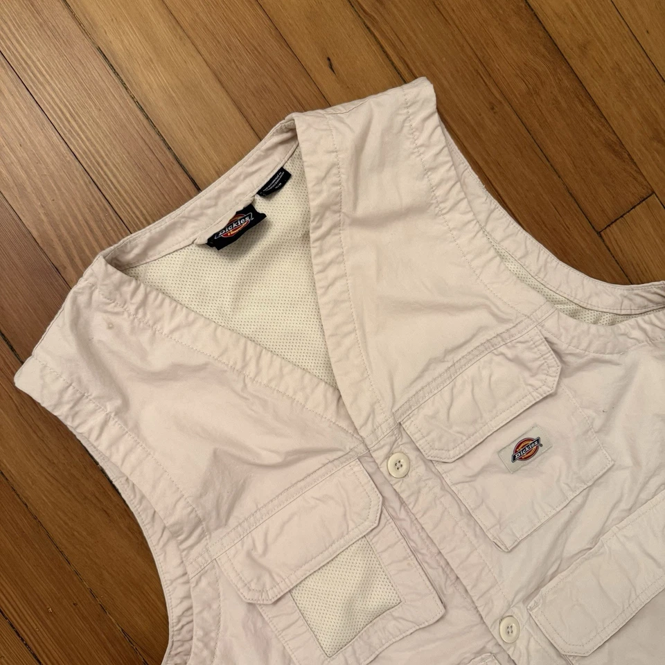 Dickies Fishersville Fishing Lined Multi Pocket Vest Size Medium - Image 2 of 4