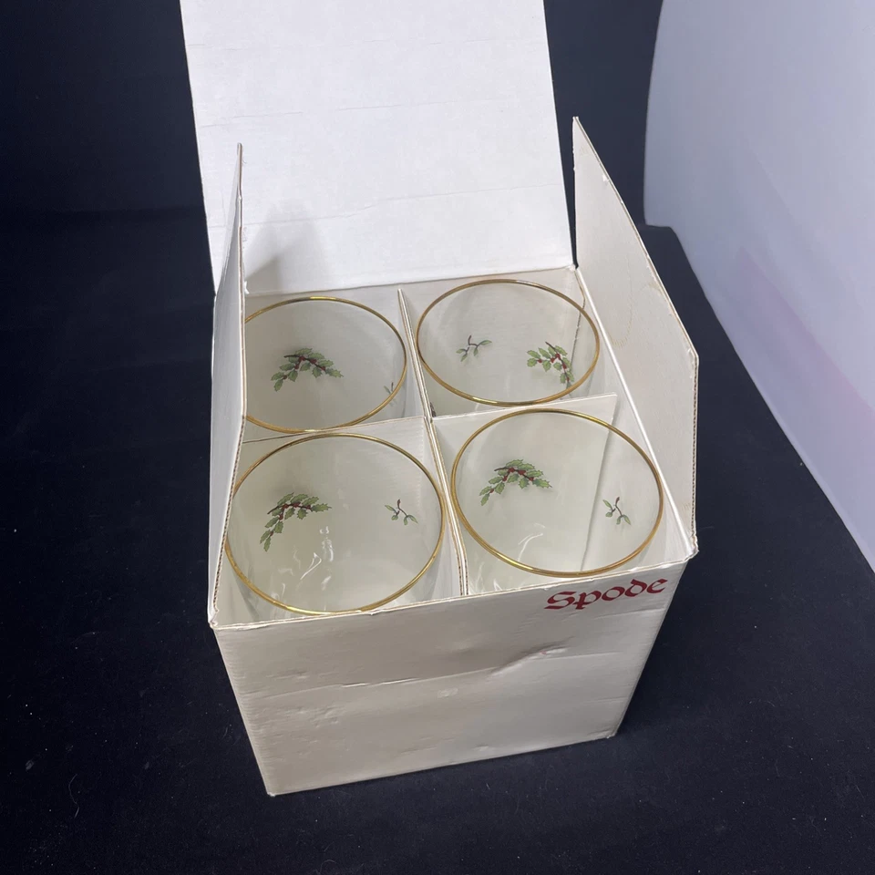 Spode Árbol de Navidad 16 Onzas Pedestal Copas con Bordes Dorados, Juego de 4 Foto 3 de 4