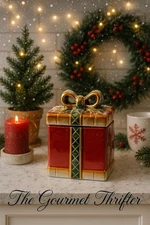 ‘06 Gibson Christmas Gift Box Cookie Jar Handpainted Ceramic Holiday Kitchen NIB