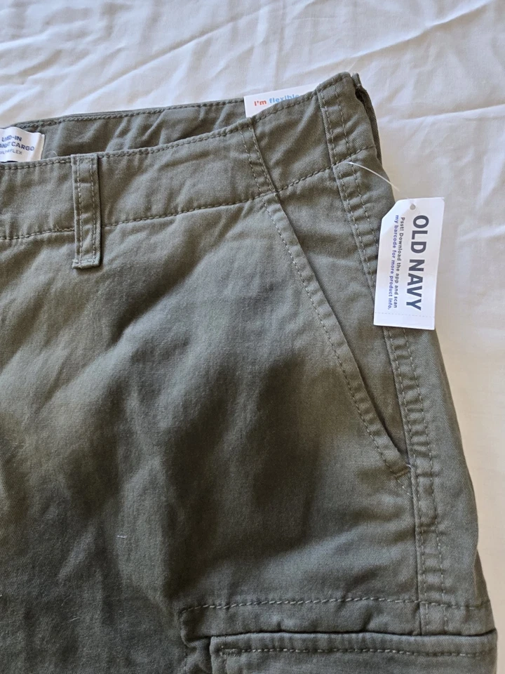 Shorts de caminhada Old Navy Lived In Straight Cargo masculino tamanho 36 novo com etiquetas embutido FLEX - Imagem 3 de 4