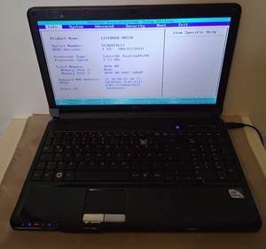 Fujitsu-Siemens Lifebook AH530 Display 15,6"  Netbook  Lap Top  ( 1806 )