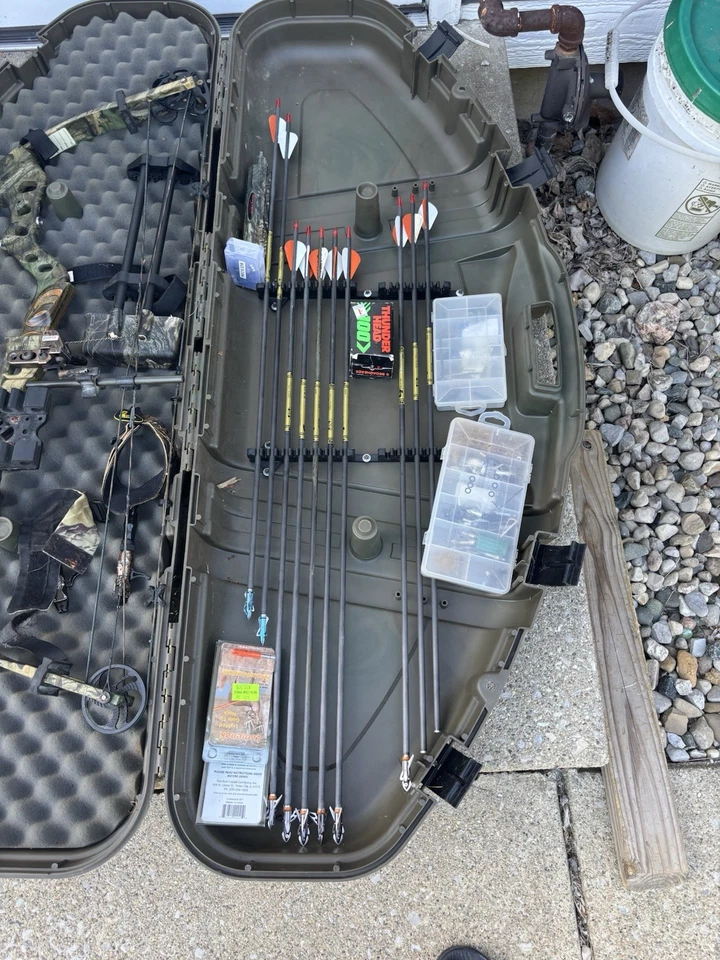 BowTech Patriot Compound Bow, Right Hand 29" Draw, Currently Set At 55lbs Draw. - Image 3 of 4