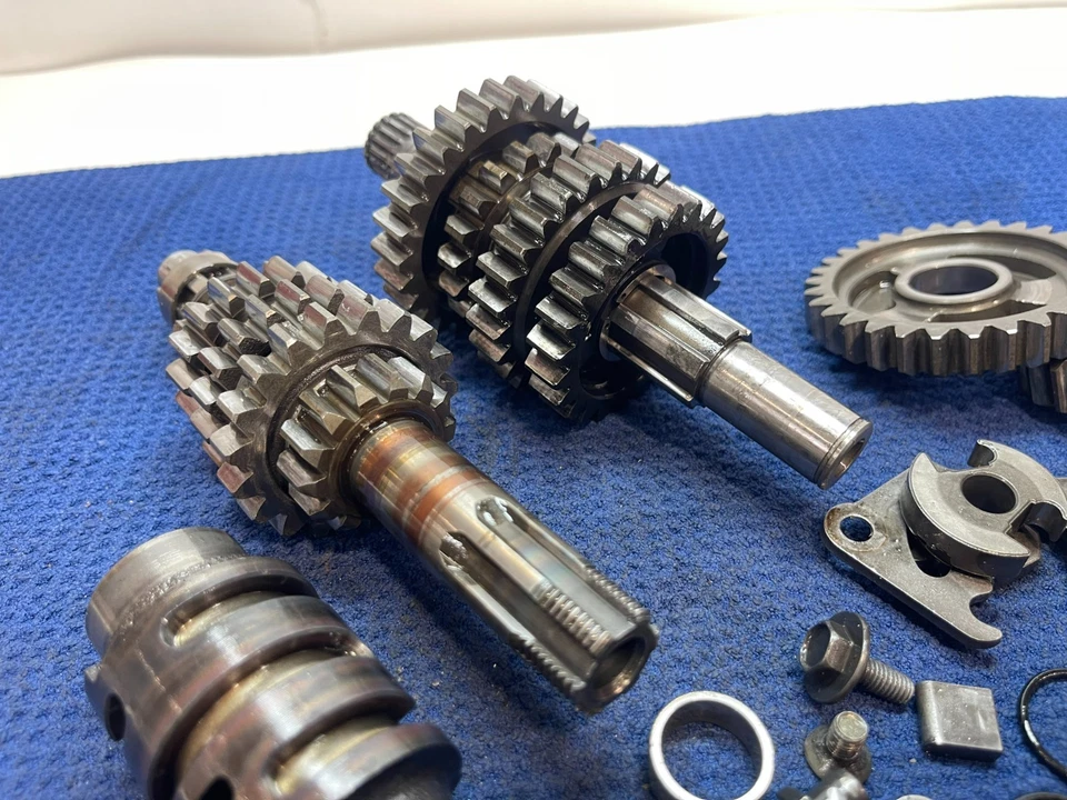 1997 Suzuki RM125 RM 125 Complete Transmission Tranny Gear Fork Set shift OEM - Image 2 of 4