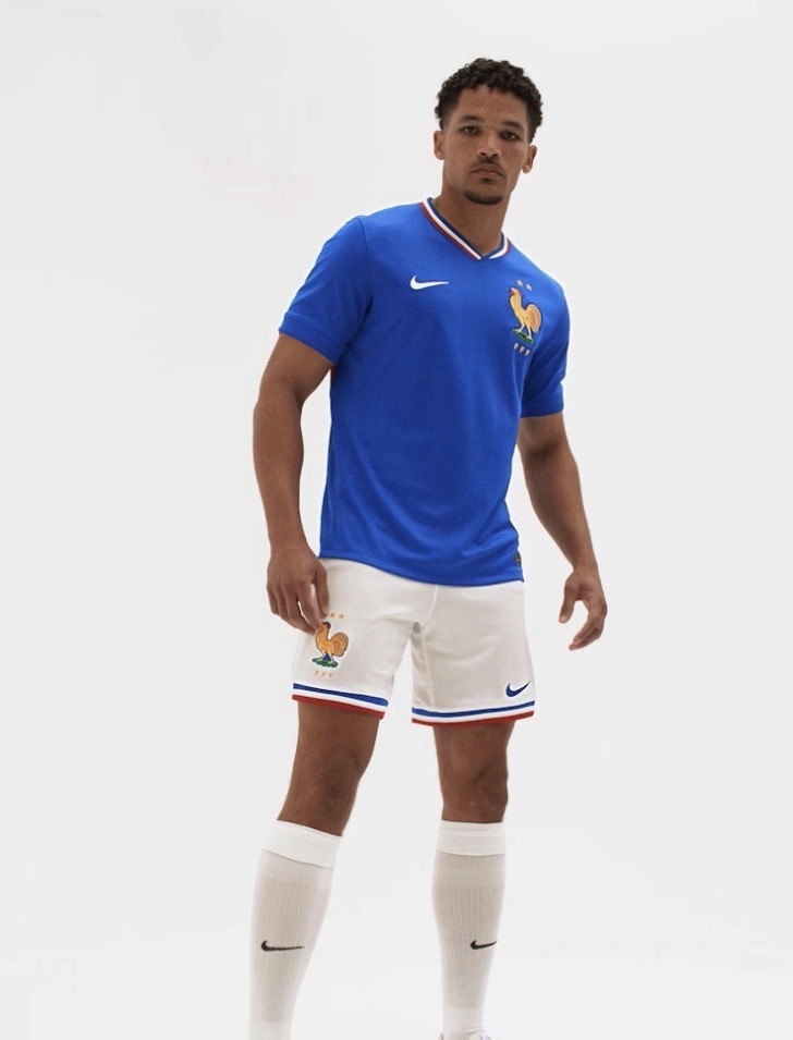 FJ1259-452 | FFF 2024/25 Stadium Home Men's Medium Nike Dri-FIT