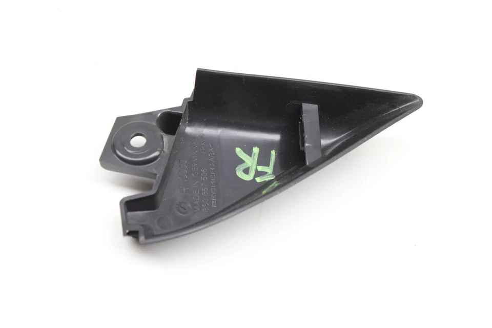 AUDI TT RS QUATTRO 2018-2023 - Esquina interior delantera derecha puerta/ventana embellecedor Foto 3 de 4