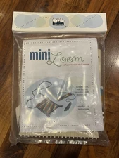 Schacht 8” Mini Loom Weave Beginner Kit Loom 2 Shuttles Needle Beater Yarn