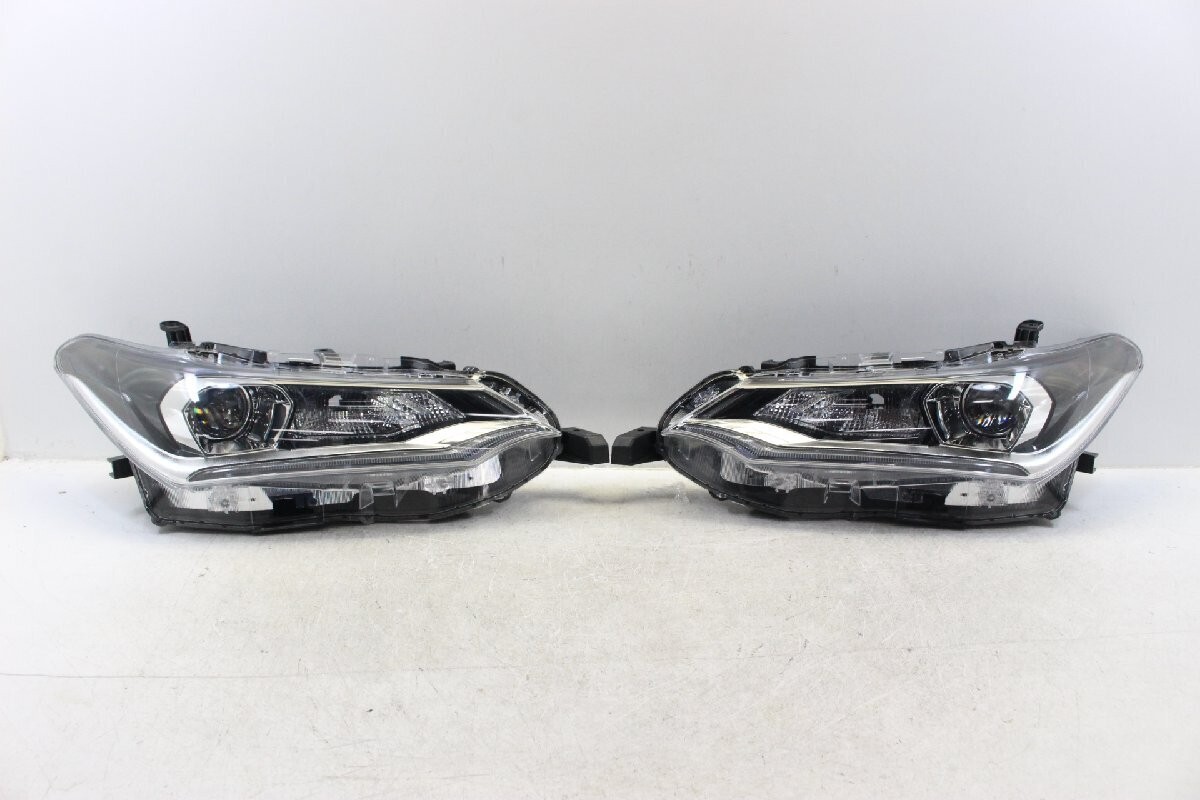 Toyota Genuine Corolla Axio WxB HID Headlight Lamps Left