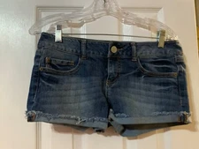 Womens SO Size 9  Denim Blue Jean Shorts 5 Pocket VGUC