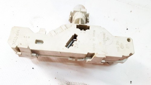 Volkswagen Polo 1997 Tailight Bulb Holder (Lamp Carrier) 6N0945258 #813244-79