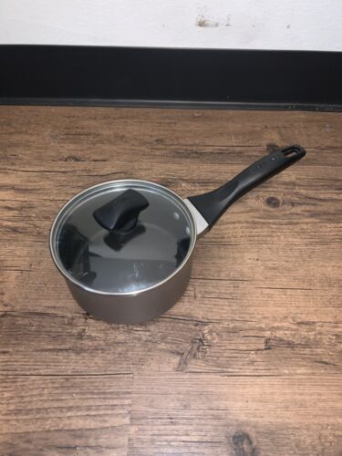 Farberware Faberware 1 Qt Covered Saucepan