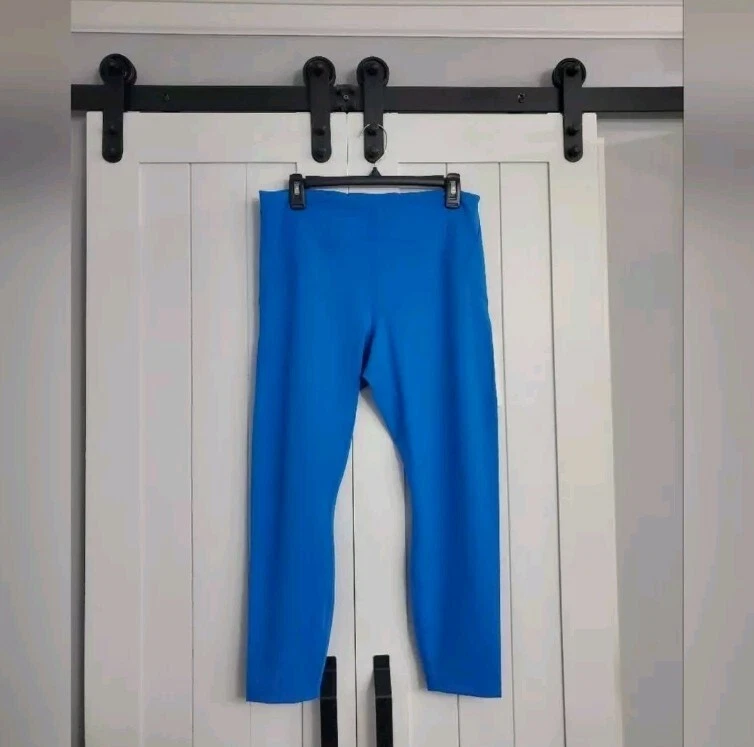 Lululemon InStill High-Rise Tight 25" Poolside. NWT!