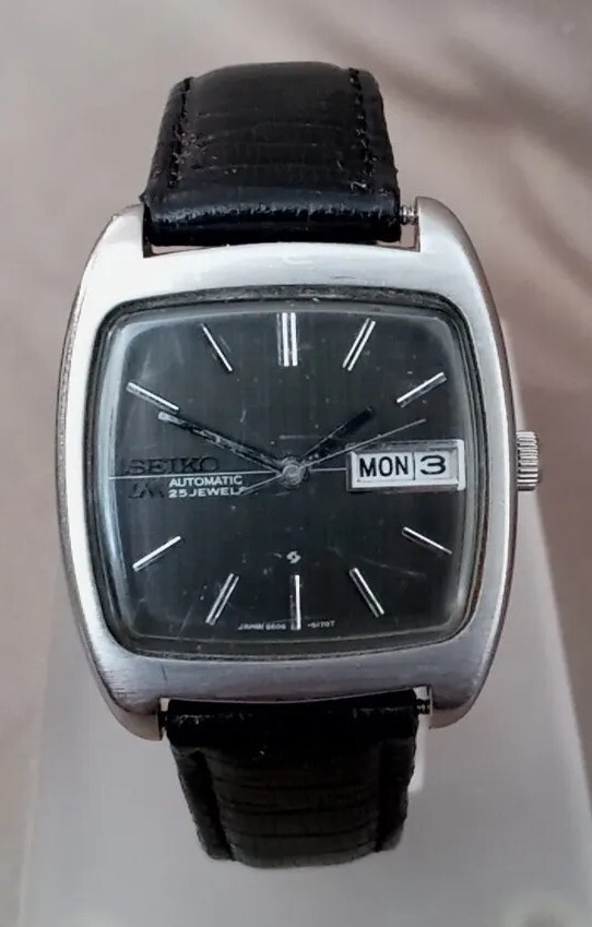 SEIKO Lord Matic 25 Jewels 時計 VINTAGE MEN'S SEIKO LORD MATIC 25 JEWELS DAY DATE .REF.5606