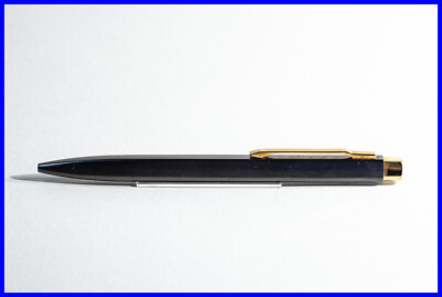 Montblanc LEONARDO No. 20240 Ballpoint Pen In Anthracite & Gold
