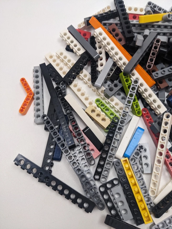 175pcs LEGO TECHNIC Studed Bricks & Liftarms Mix Bulk Lot 1x3 1x4 1x6 1x8 1x10+ - Image 2 of 4