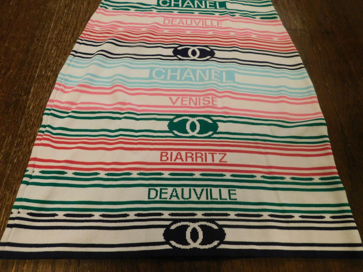 FABULOUS Chanel striped Biarritz Deauville Venise Knit Body con
