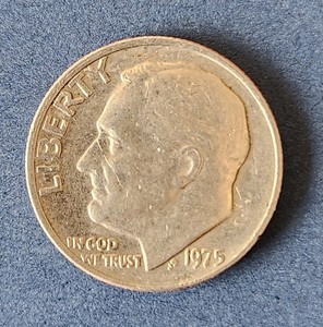 1975 Dime No Mint Mark And  "In God We Trust" Error With Railroading On Edge